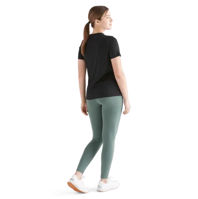 Dame Deltapeak® Micro Textured Tee